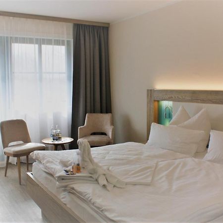 Hotel & Restaurant Lenzer Krug Malchow  Bagian luar foto
