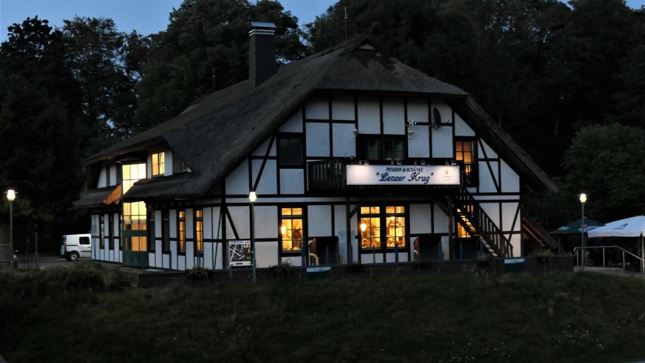 Hotel & Restaurant Lenzer Krug Malchow  Bagian luar foto
