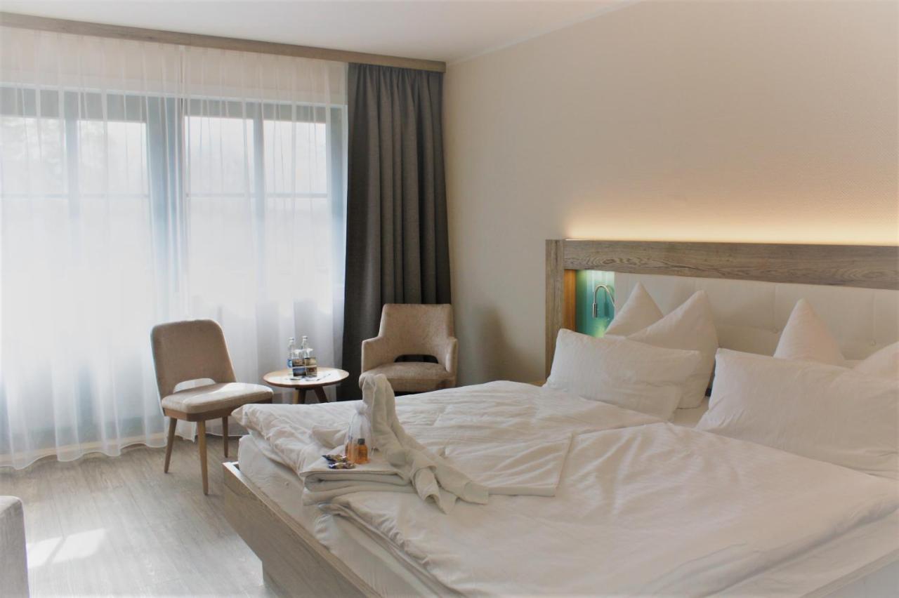 Hotel & Restaurant Lenzer Krug Malchow  Bagian luar foto